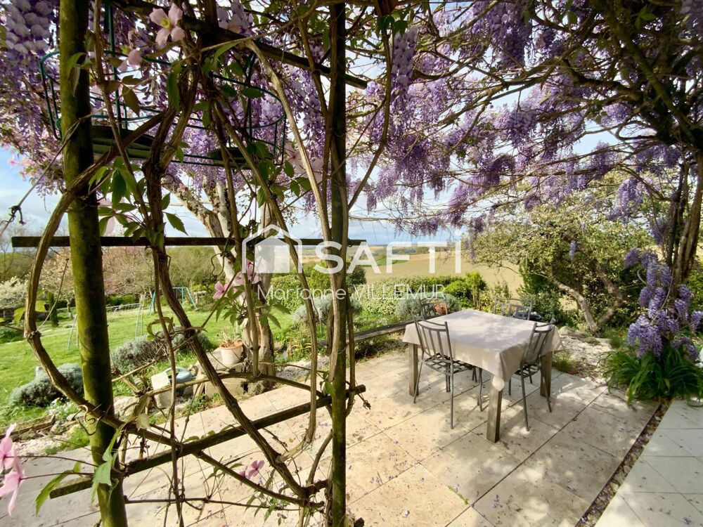 Proche Nérac, maison de Plain-pied d'environ 138 m² habitables sur un terrain de 3073 m²