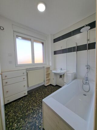  Appartement à vendre 4 pièces 96 m²