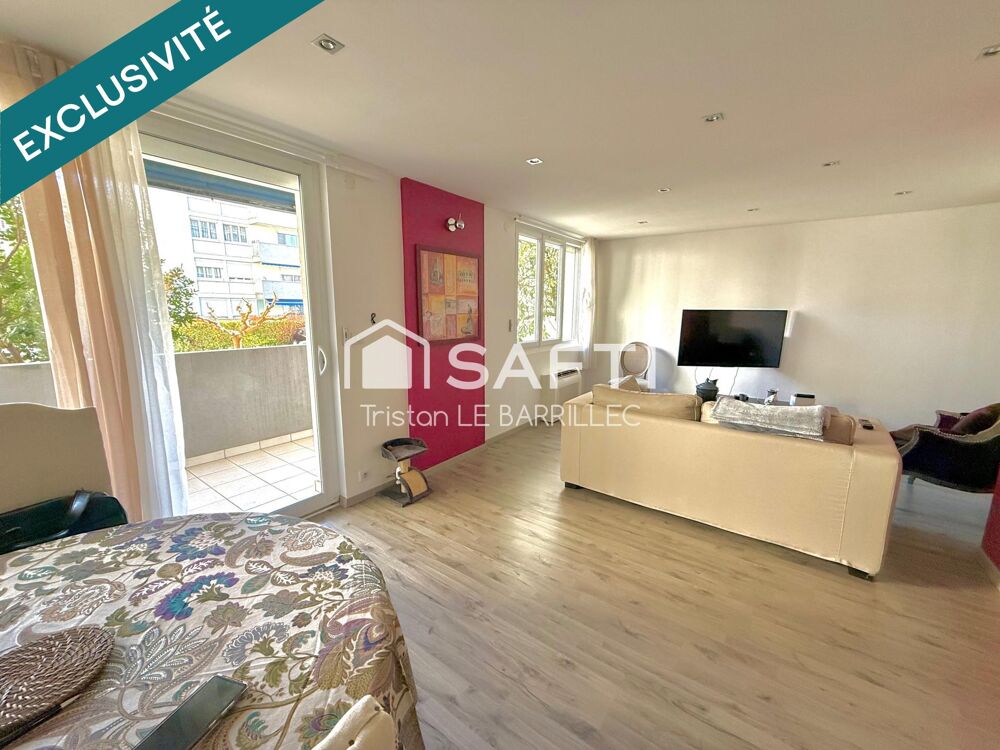 Vente Appartement Appartement rénové avec terrasse et parking Nimes