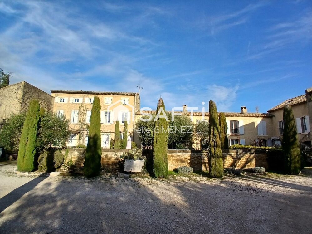 A DECOUVRIR EN EXCLUSIVITE, VERITABLE COUP DE COEUR POUR CE MAS PROVENCAL DU 18 EME SIECLE SITUE A ENTRAIGUES SUR LA SORGUE
