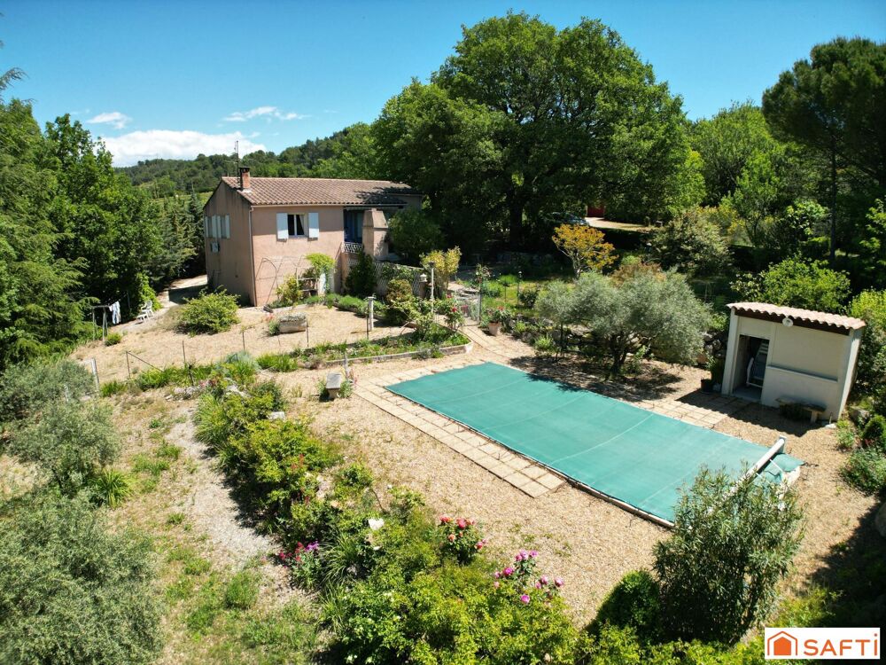 Vente Maison Maison avec piscine sur terrain d'environ  6000m² Apt