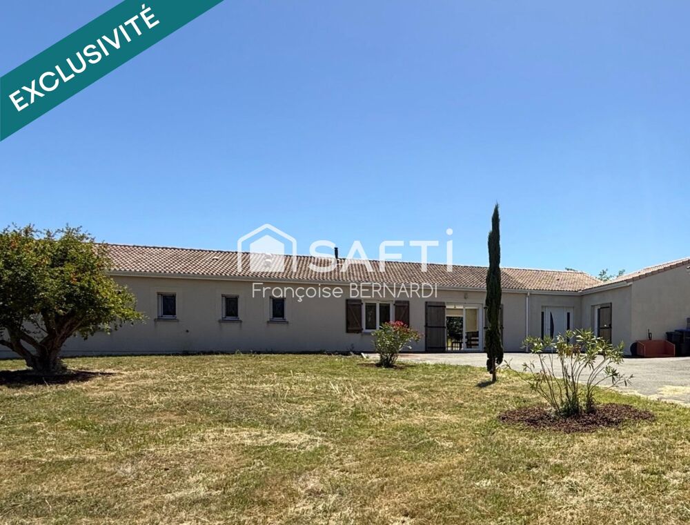Grande villa avec piscine et grand terrain