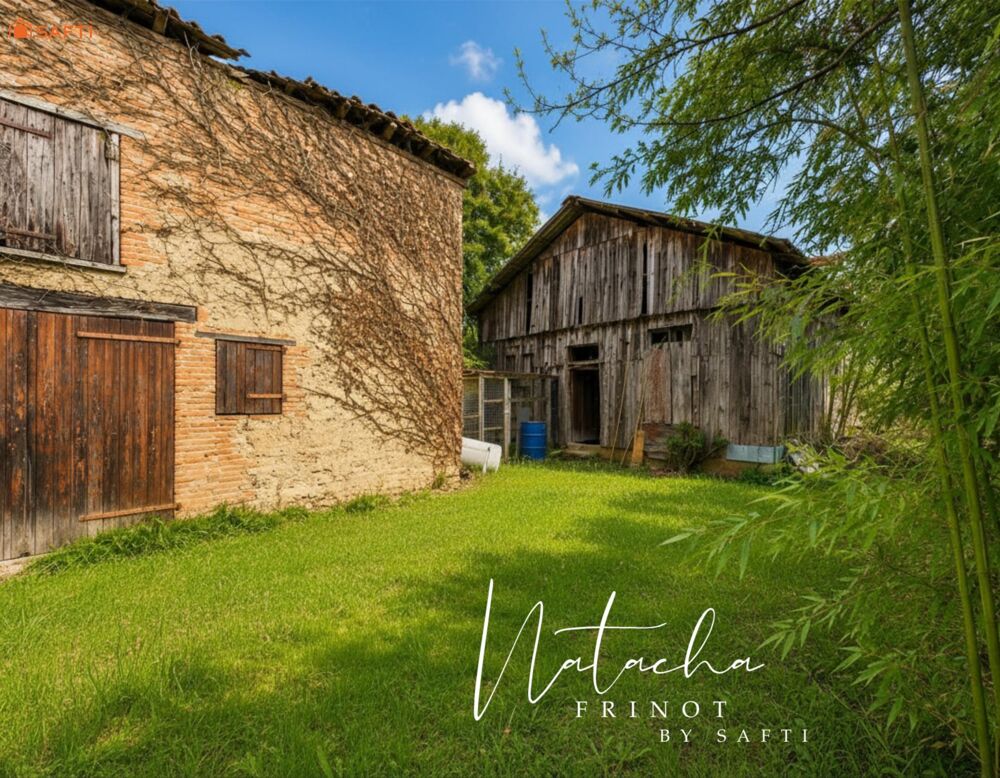 Maison de caractère rénovée avec grange et hangar  Calme