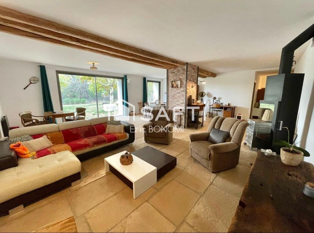 � vendre  Maison Villecroze (83690)