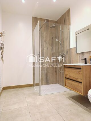  Maison à vendre 11 pièces 254 m²