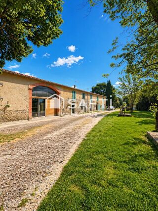  Maison à vendre 10 pièces 275 m²