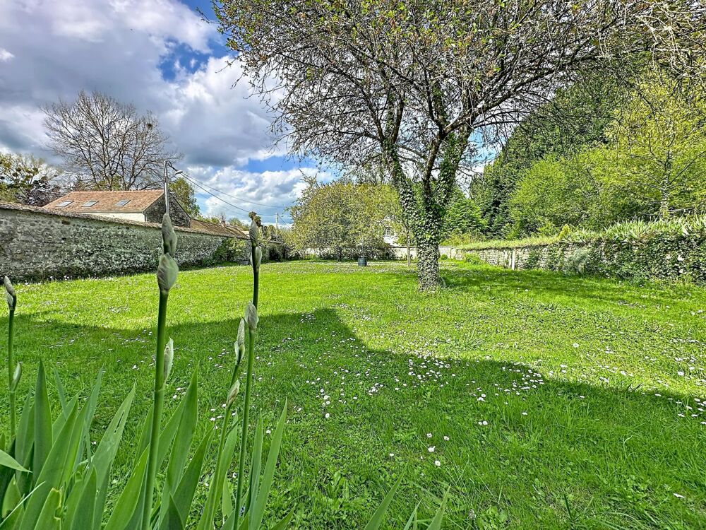 Vente Terrain TERRAIN CONSTRUCTIBLE AU CŒUR DE NOISY-SUR-ÉCOLE Noisy-sur-ecole
