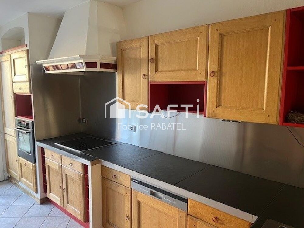 Vente Maison Maison 7 pièces 160 m2 Pontaumur