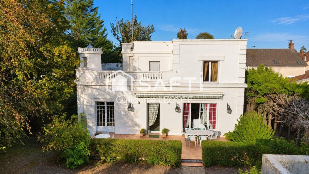 Vente Maison Grande maison avec piscine à Issoudun Issoudun