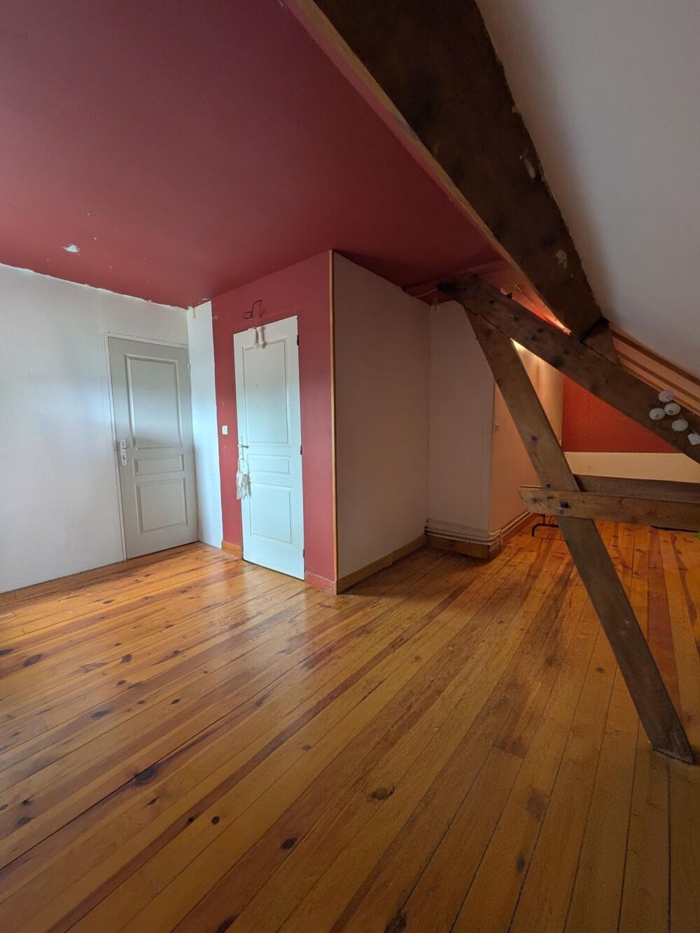 Vente Maison Maison de 106 m² – Terrain de 422 m² – Garage et dépendances Vouel