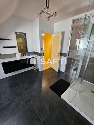  Maison � vendre 6 pi�ces 148 m�