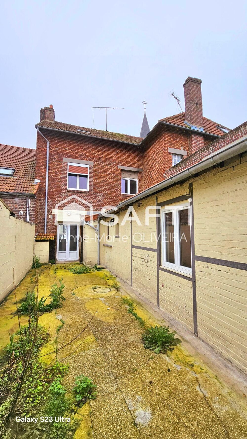 Maison de 7 pièces avec 5 chambres, cour , garage avec atelier, jardin proche commodités + projet d'embelissement réalisé par ag