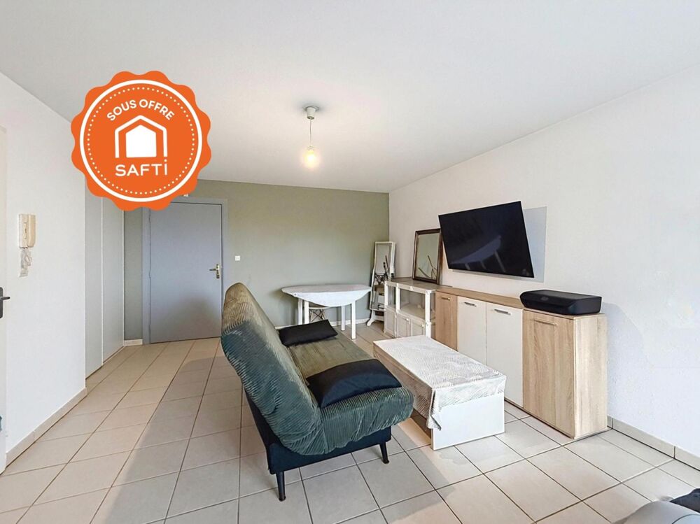 T2 avec balcon  Résidence sécurisée avec piscine  Vendu loué