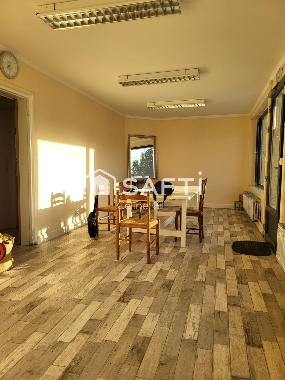 Vente Maison Redonnez vie à ce lieu emblématique ! Cruguel