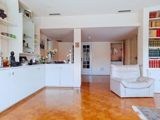  Immeuble à vendre 300 m²