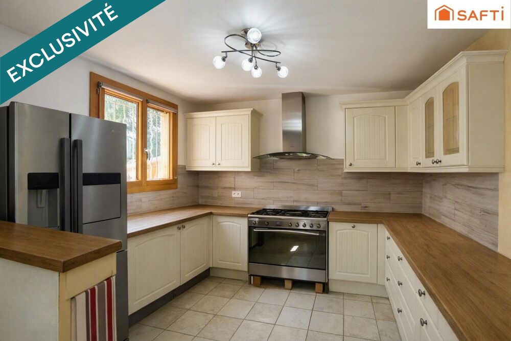 Vente Maison Maison de 83 m², 2510 m² de terrain entièrement clos. Sillans-la-cascade
