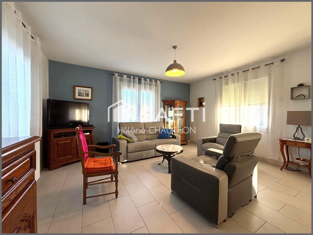 Vente Maison Centre BREVAL, maison 5 chambres 134 m² sur sous-sol total, jardin de 1 551m² Breval