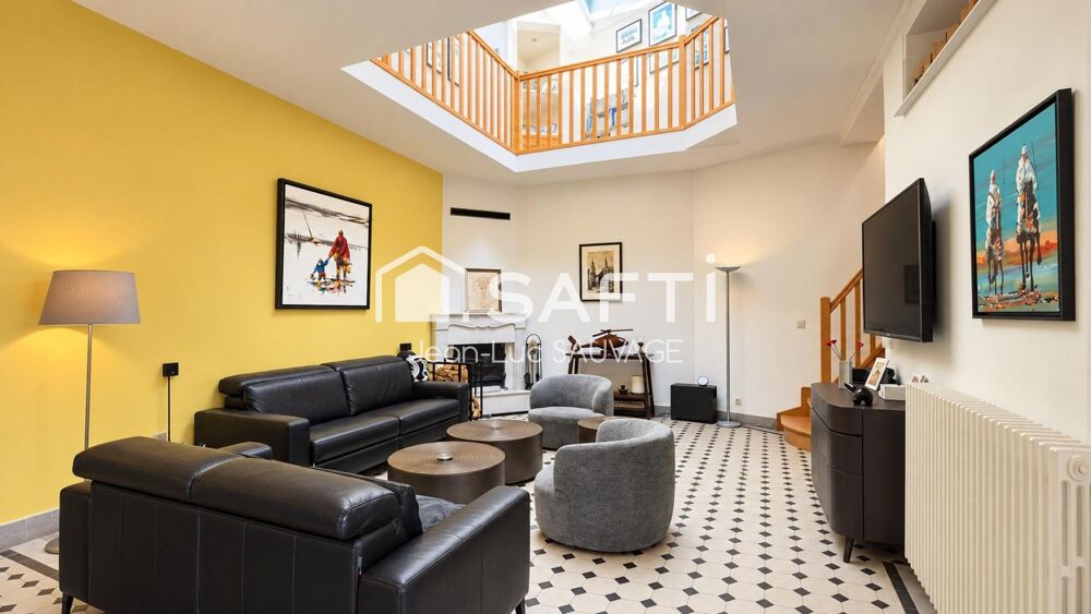 Demeure de caractère atypique 180 m2 - 3 ch - Gar