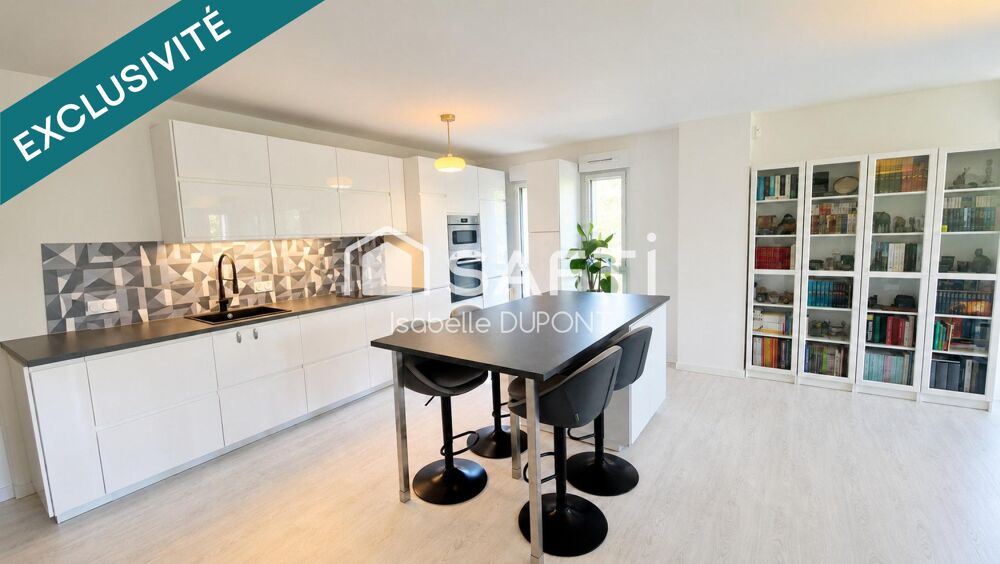 BRUGES  Grand T3 de 85 m² avec 2 balcons et 2 parkings