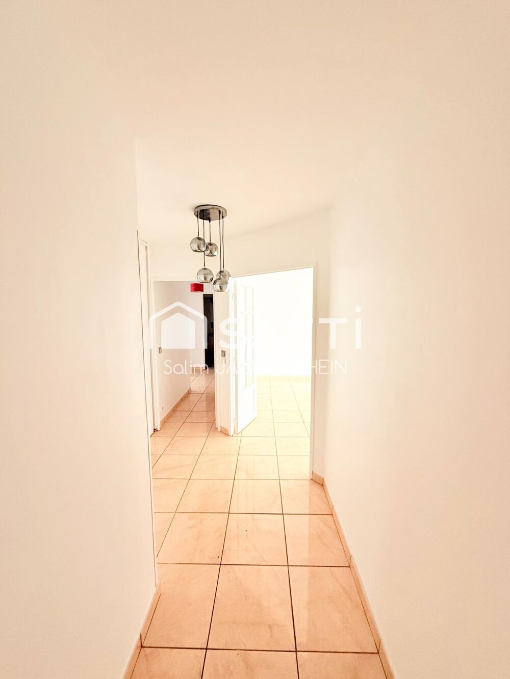 Appartement 4 pièces, ravalement récent