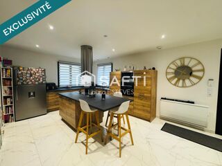  Maison  vendre 6 pices 185 m