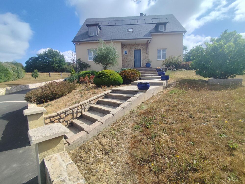 Maison 7 pièces 165 m² · à Saint-Ouen-des-Toits · 165 m² · 310 100 €