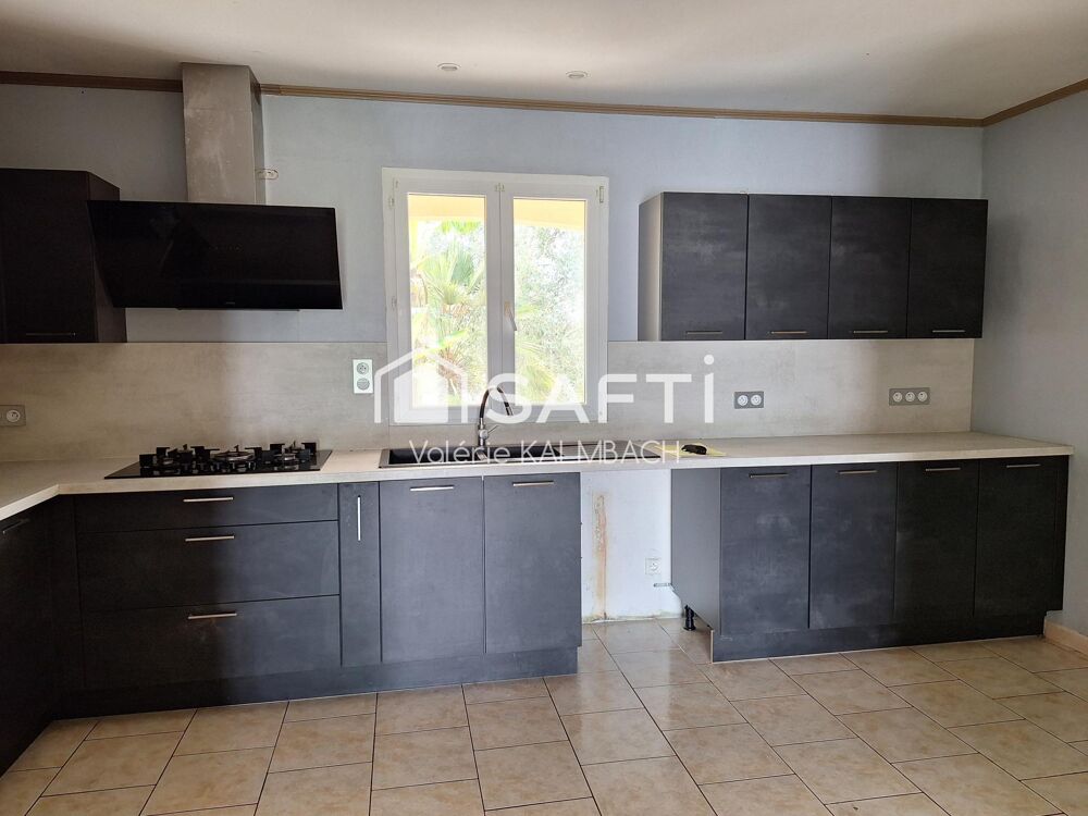 Pavillon plain-pied 4 chambres avec Double garage