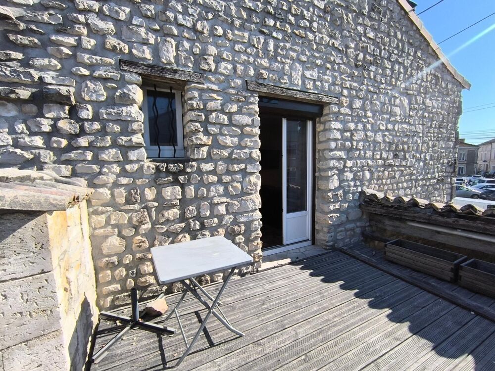 Vente Immeuble IMMEUBLE RENTABLE  – CENTRE RUELLE ! 5 chambres – Idéal colocation – Produit rare à forte rentabilité ? Ruelle-sur-touvre