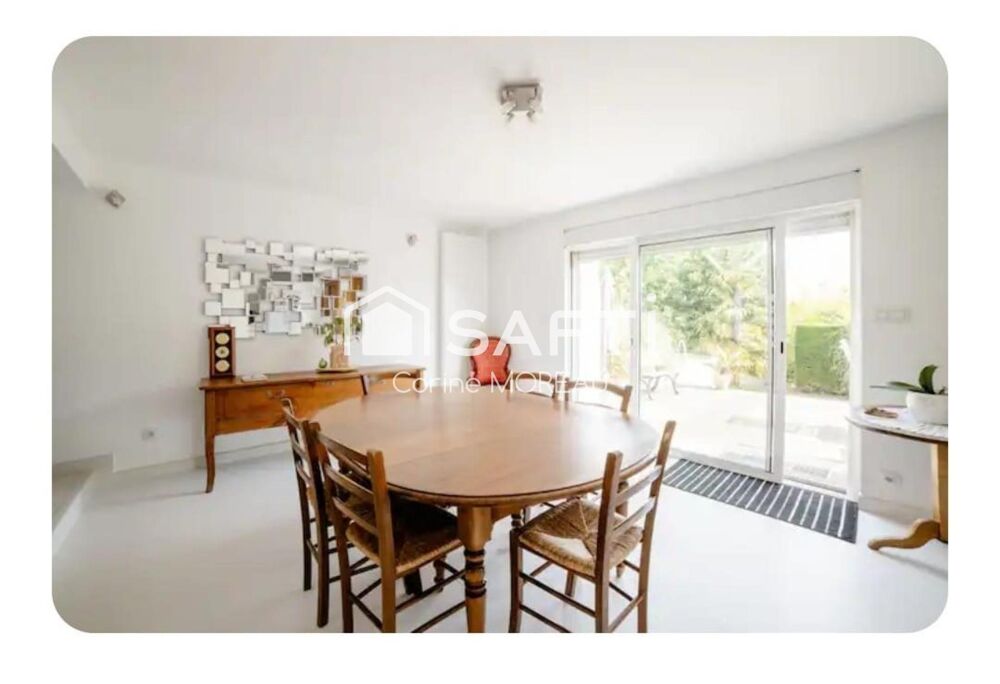 Vente Maison grande maison de 211 m2 avec appartement indépendant, 6 chambres AngoulÊme