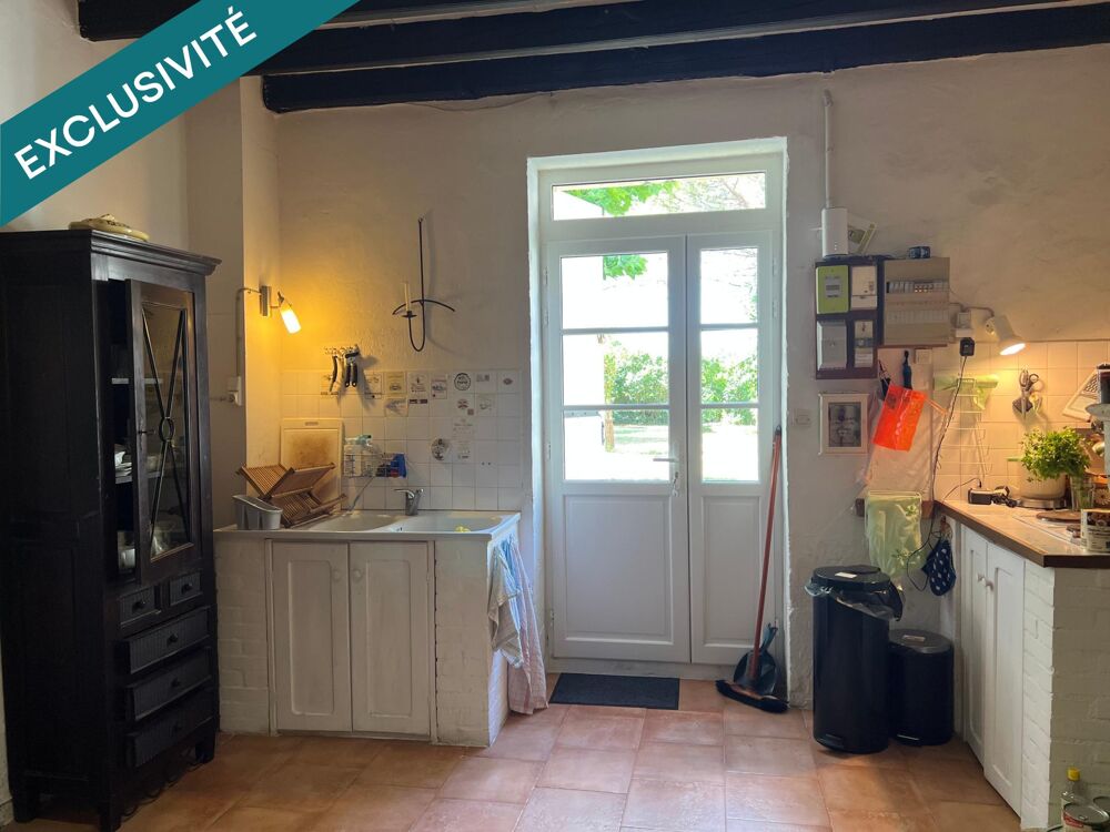 Maison ancienne 2 chs plus studio terrain de 1748m²