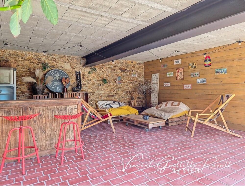 Vente Maison Maison d'exception 250m²-7 Pièces-Piscine Sainte-pazanne