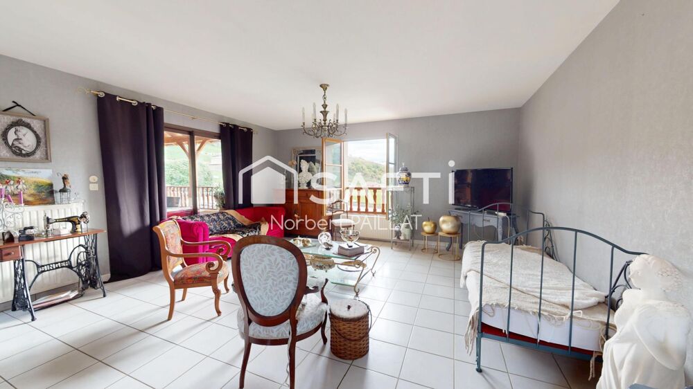 Vente Maison Maison 235 m² avec vue et dépendances Vergisson