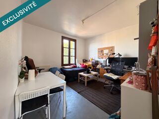  Immeuble à vendre 181 m²