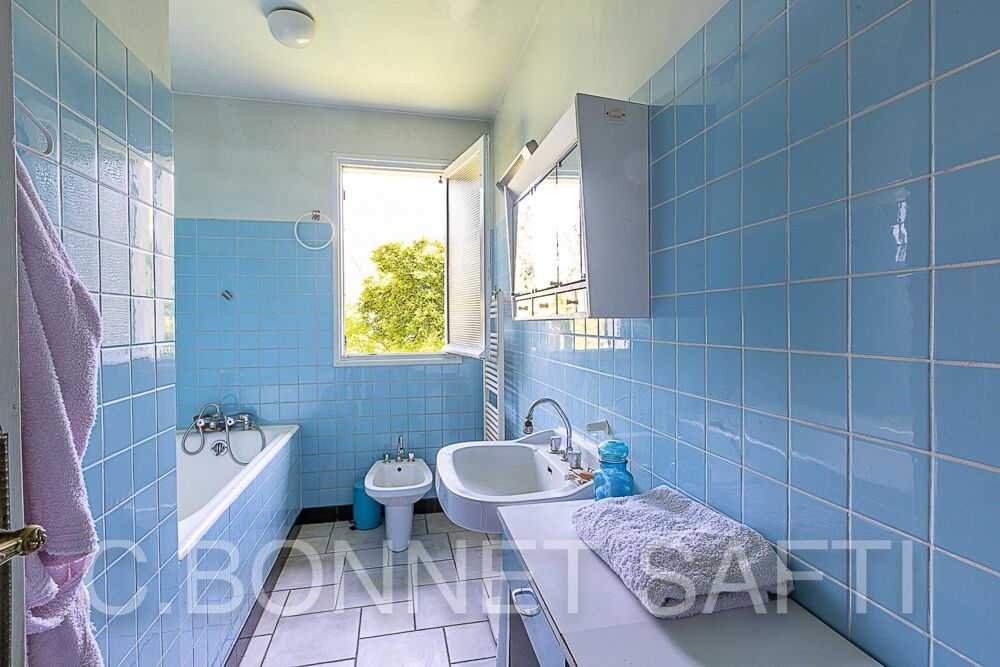 à vendre  Maison Bièvres (91570)
