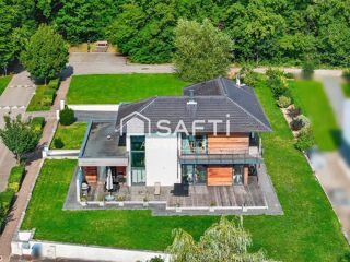  Maison � vendre 7 pi�ces 214 m�