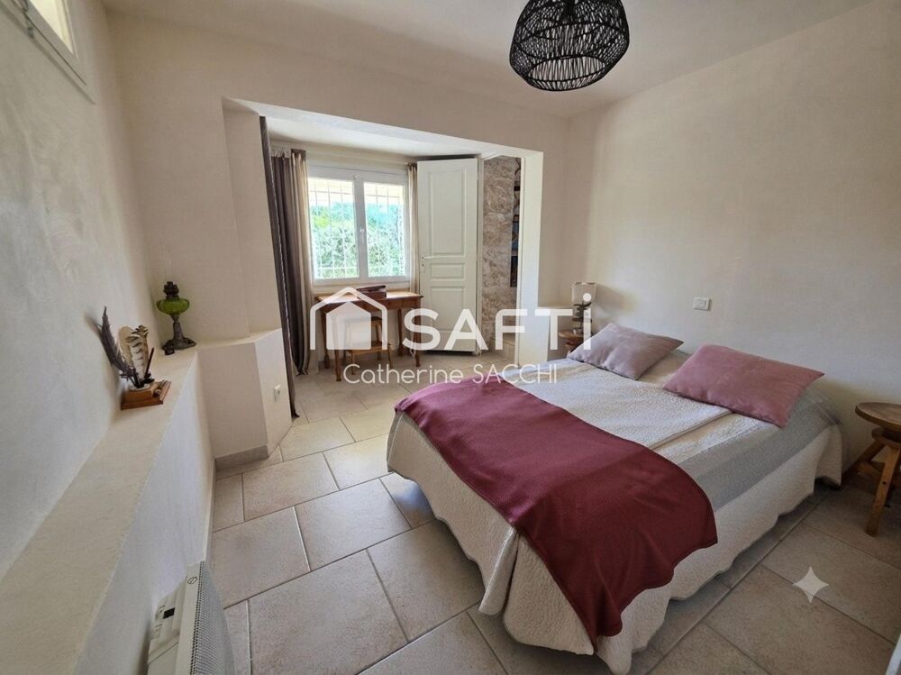 à vendre  Maison Saint-Raphaël (83700)
