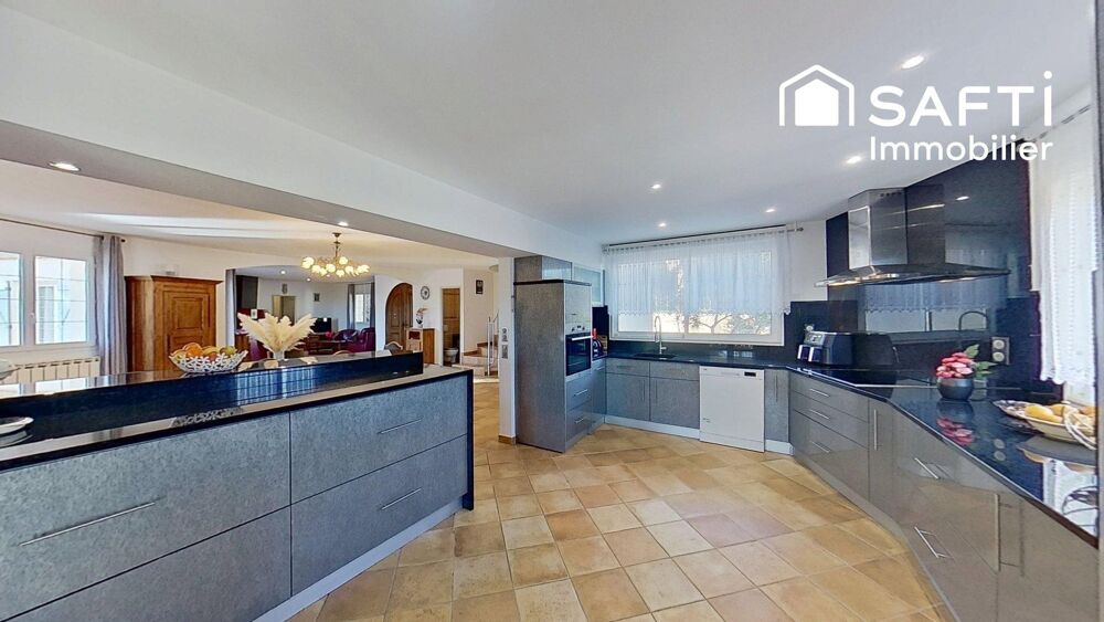 Vente Maison VILLA AVEC TERRASSE - PISCINE- TRIPLE GARAGE - SAINT AYGULF (83370) Saint-aygulf