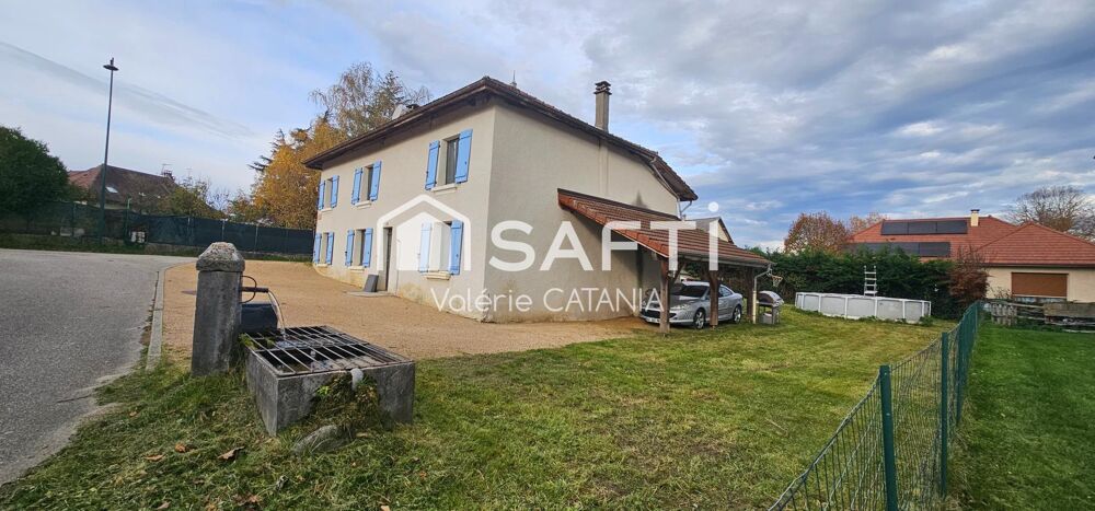 Vente Maison Velanne - Maison en pisé  de 160 m²  avec jardin. Velanne