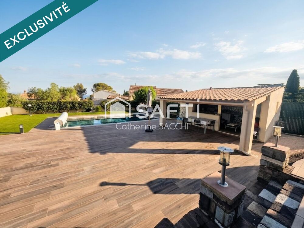 Vente Maison Villa quartier Les Plaines Piscine Vue mer Calme Saint-raphael