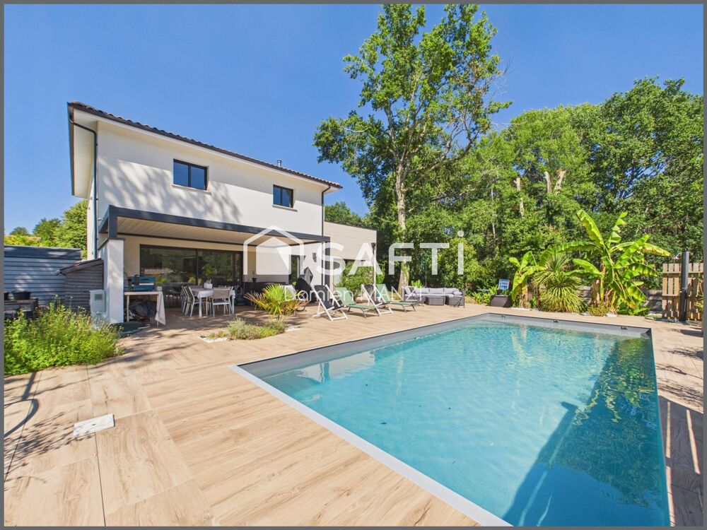 MAISON T6 AVEC PISCINE