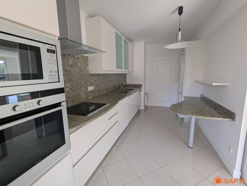 Vente Appartement Bien rare au cœur d'Aix, avec terrasse et double garage Aix-en-provence