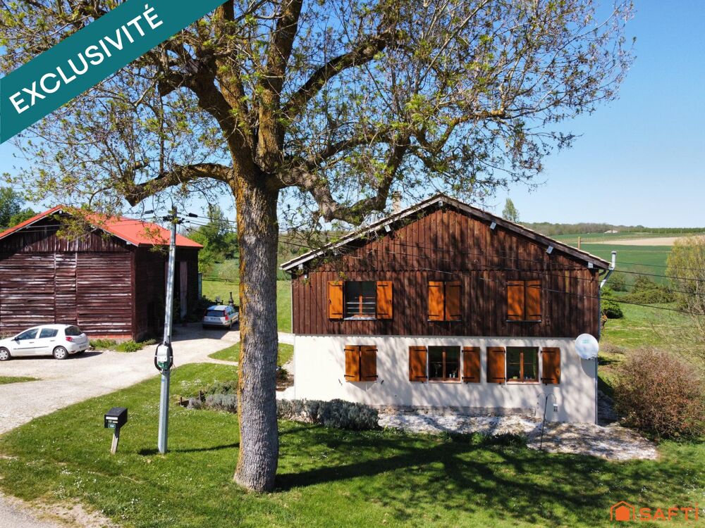 DPE B. Rénovation totale. Terrain constructible.