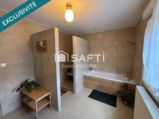  Maison � vendre 7 pi�ces 222 m�