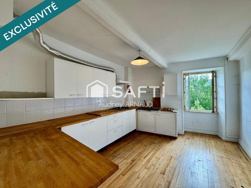 SOUS OFFRE!!! Maison de bourg avec jardin et terrasse