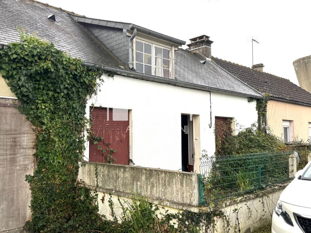 Petite maison mitoyenne à rénover  Saint-Fromond