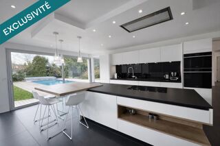  Maison � vendre 12 pi�ces 305 m�