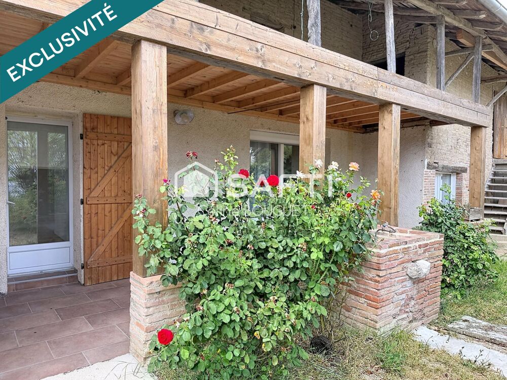 Bâtisse de caractère du XVIII ème siècle en plein coeur de village