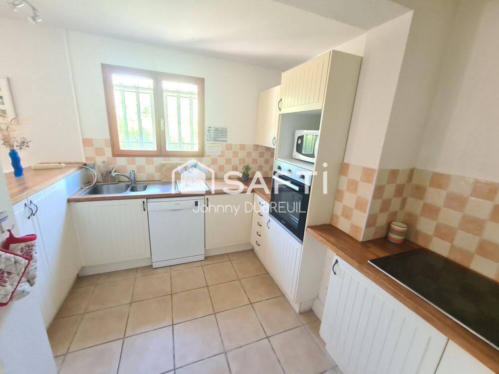 Vente Maison PIGNANS - MAISON TRADITIONNELLE DE 225M2 COMPOSEE DE 3 APPARTEMENTS, PISCINE, TERRAIN DE 4556M2 Pignans