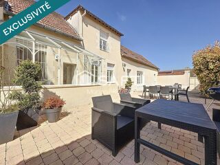  Maison � vendre 8 pi�ces 226 m�