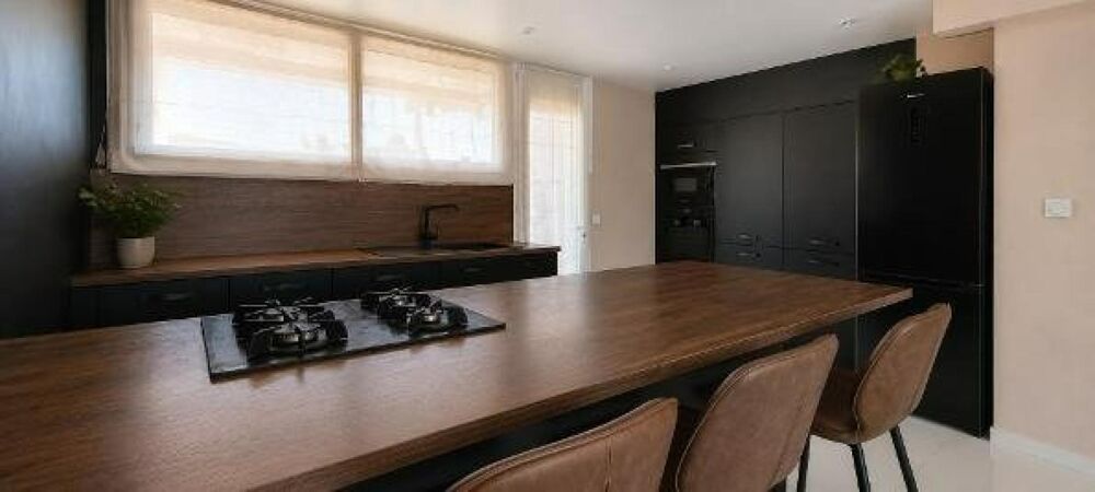 Vente Appartement Appartement T4 de 88 m² avec garage - cave, balcon et loggias Beziers
